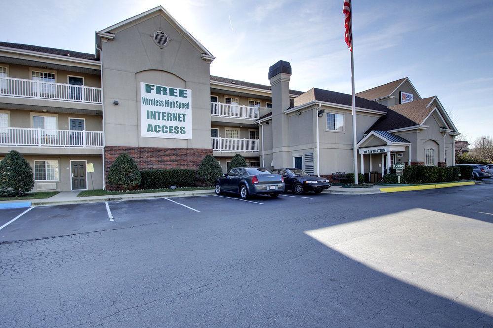 Intown Suites Extended Stay Greensboro Nc - Lanada エクステリア 写真