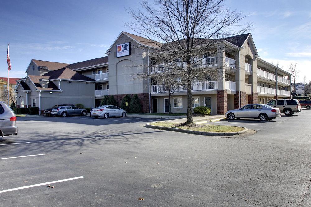 Intown Suites Extended Stay Greensboro Nc - Lanada エクステリア 写真